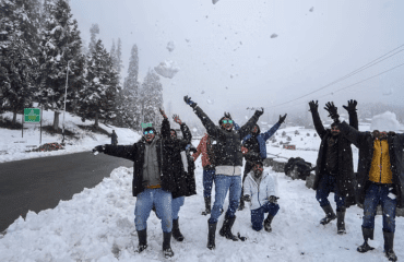 Snow-Kashmir-Tour-Package_11zon-1